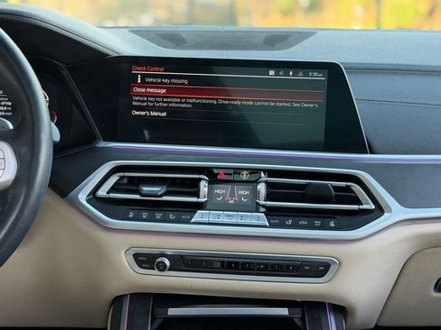 Used 2021 BMW X7 xDrive40i w/ Premium Package image 50