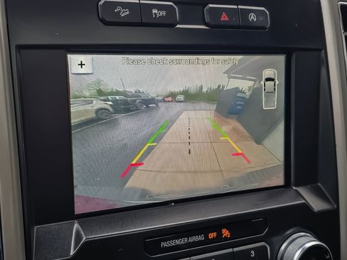 Used 2017 Ford F150 Lariat w/ Equipment Group 502A Luxury image 18