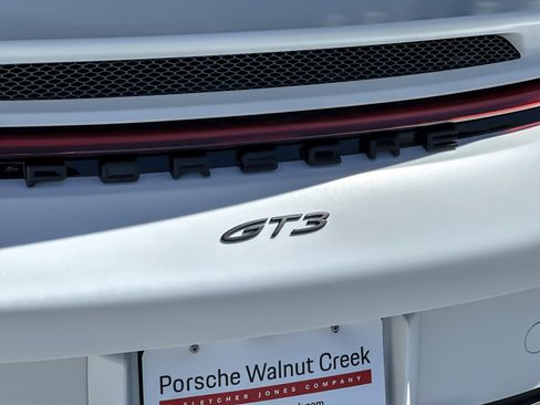 Used 2022 Porsche 911 GT3 RWD image 24