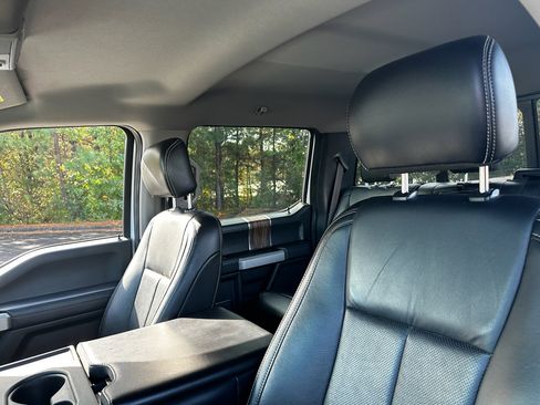 Used 2020 Ford F150 Lariat image 6