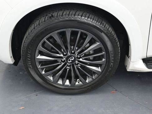 Used 2024 INFINITI QX80 Sensory w/ Cargo Package image 9