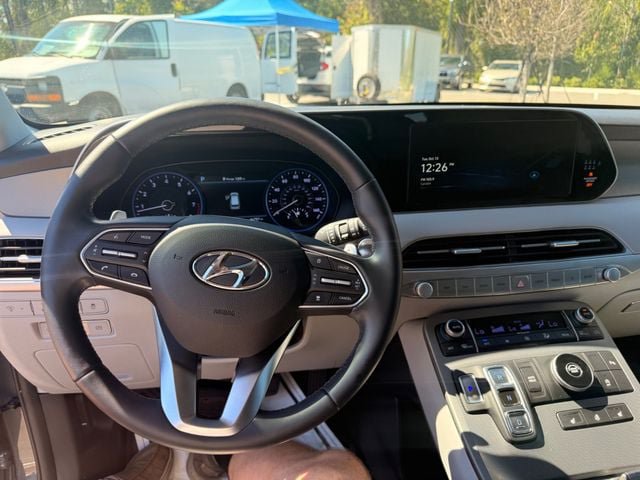 Used 2022 Hyundai Palisade SEL w/ 8P Bench Seat Package FWD image 7