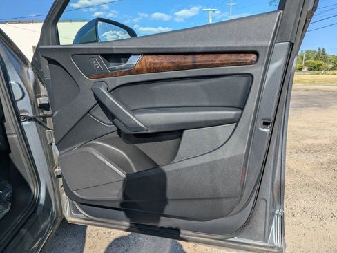 Used 2018 Audi Q5 2.0T Premium AWD/4WD image 9