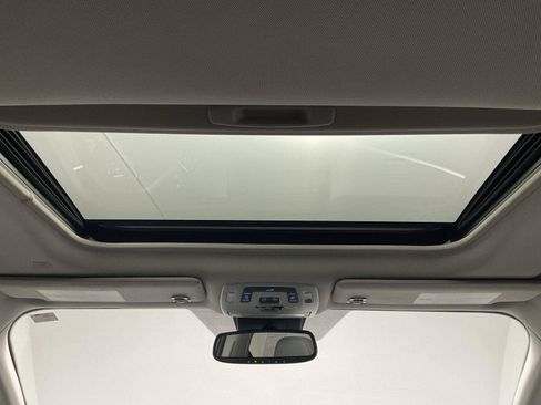 Used 2021 Toyota Sienna XLE FWD image 24