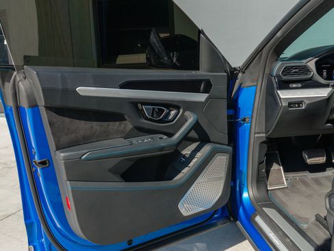 Used 2021 Lamborghini Urus image 76