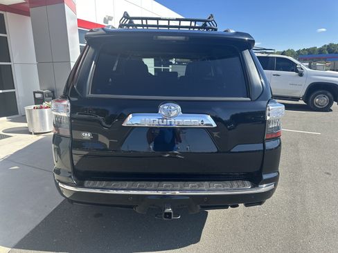 Used 2016 Toyota 4Runner Limited AWD/4WD image 7