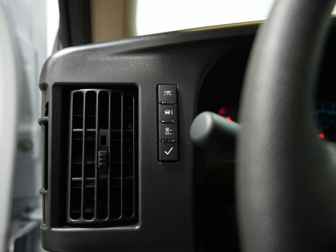 New 2026 GMC Savana 2500 Extended RWD image 25