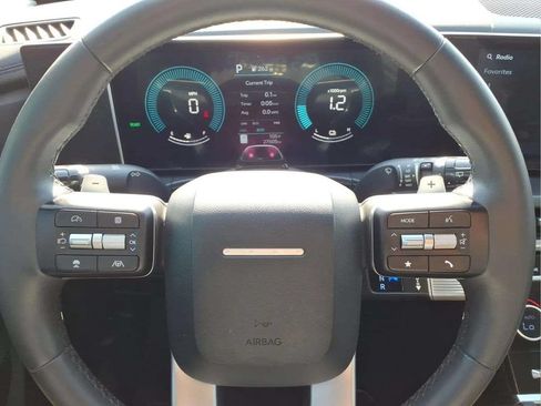 Used 2024 Hyundai Santa Fe SEL FWD image 13