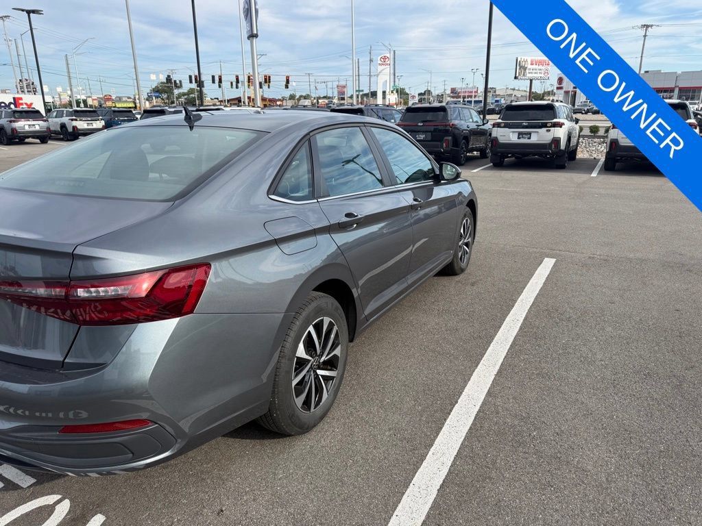 Used 2025 Volkswagen Jetta S FWD image 9