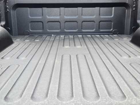 New 2027 RAM 2500 Laramie w/ Night Edition AWD/4WD image 22