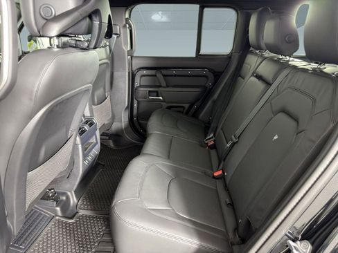 Used 2026 Land Rover Defender 110 S image 12