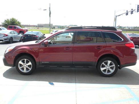 Used 2013 Subaru Outback 2.5i Premium image 2