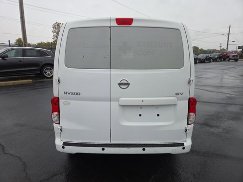 Used 2019 Nissan NV200 SV w/ Navigation Package image 4