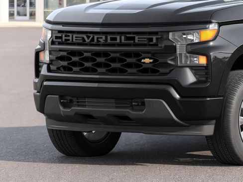 New 2026 Chevrolet Silverado 1500 Custom w/ LPO, Dark Essentials Package RWD image 4