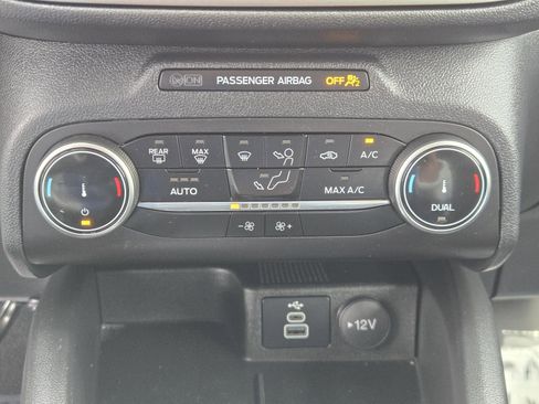 Used 2025 Ford Escape Active image 14