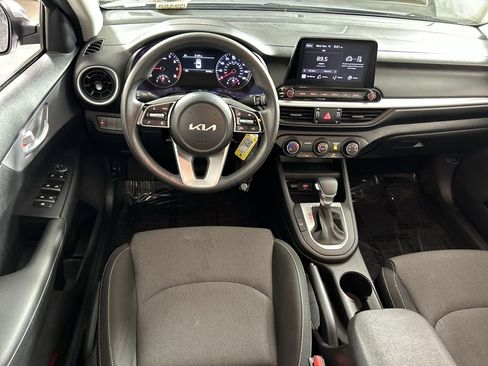 Used 2024 Kia Forte LXS image 21