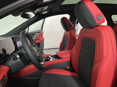 New 2025 Chevrolet Blazer EV RS image 20