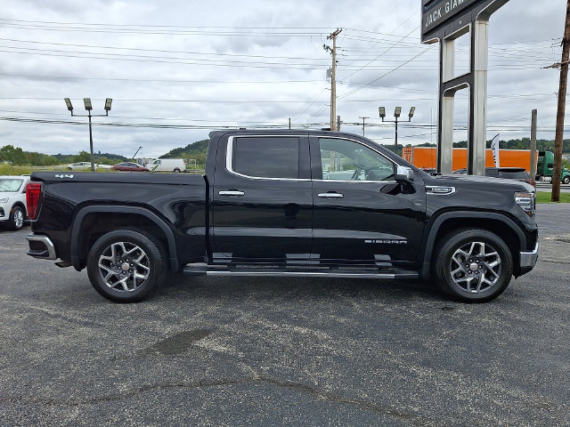 Used 2023 GMC Sierra 1500 SLT w/ SLT Premium Package AWD/4WD image 7