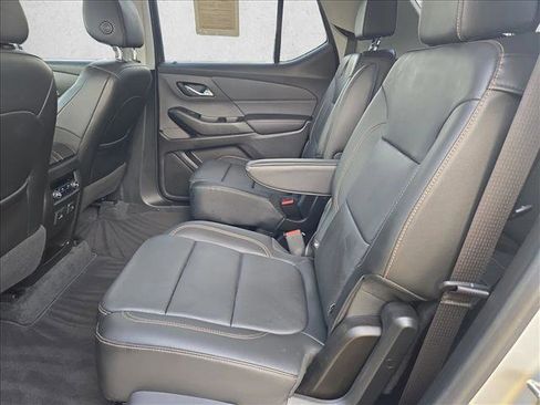 Used 2019 Chevrolet Traverse LT w/ LT Premium Package FWD image 18