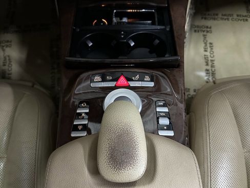 Used 2011 Mercedes-Benz S 550 4MATIC image 27