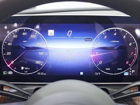 Used 2024 Mercedes-Benz CLE 300 4MATIC Cabriolet image 17