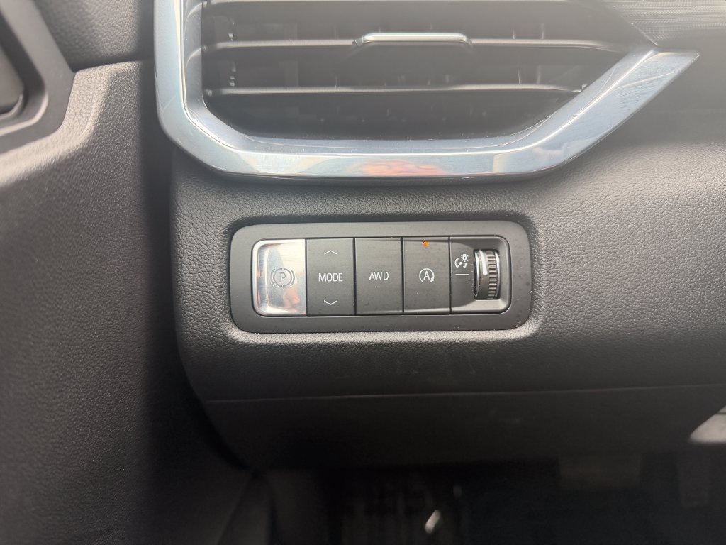 Used 2026 GMC Acadia Elevation w/ Elevation Premium Package AWD/4WD image 16