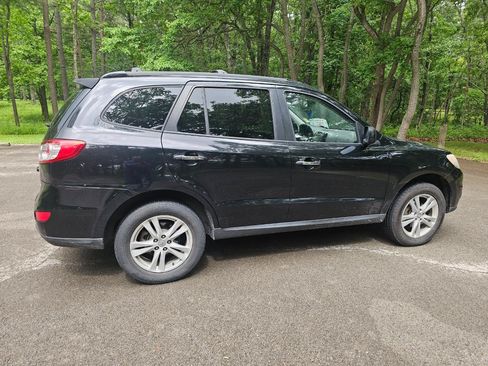 Used 2010 Hyundai Santa Fe Limited FWD image 2