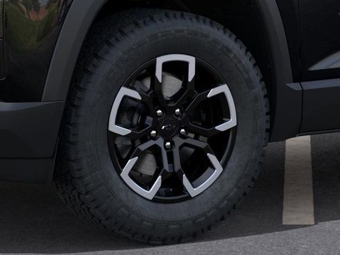 New 2026 Chevrolet Equinox ACTIV w/ LPO, Floor Liner Package image 10