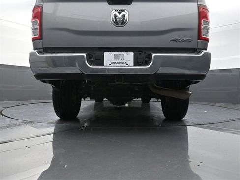 Used 2024 RAM 2500 Tradesman w/ Chrome Appearance Group image 32