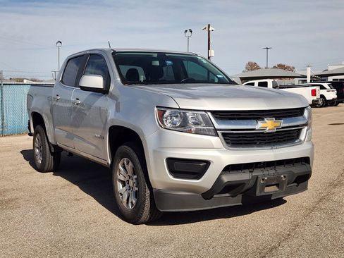 Used 2020 Chevrolet Colorado LT image 2
