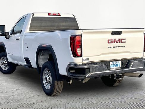 Used 2022 GMC Sierra 2500 Pro w/ Convenience Package image 4