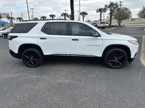 Used 2021 Chevrolet Traverse Premier w/ Redline Edition image 7