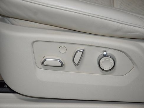 Used 2023 Cadillac Escalade ESV Premium Luxury Platinum w/ Heavy-Duty Trailer Package image 41