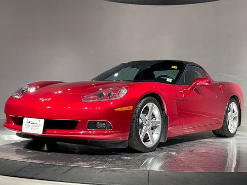 Used 2005 Chevrolet Corvette Coupe w/ Preferred Equipment Group RWD image 20