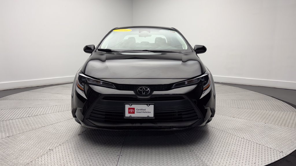Used 2026 Toyota Corolla LE FWD image 39