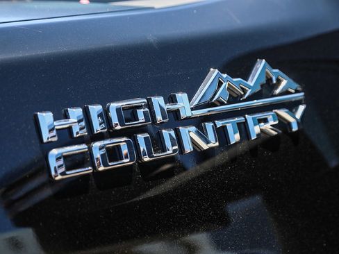 Used 2024 Chevrolet Silverado 3500 High Country image 24