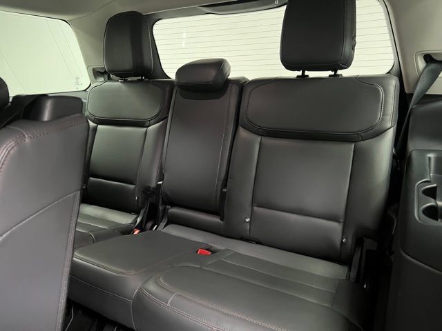 Used 2025 Ford Expedition Active AWD/4WD image 47