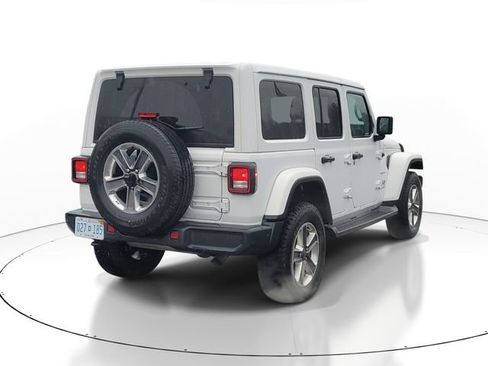 Used 2021 Jeep Wrangler Unlimited Sahara w/ Uconnect 4C Nav & Sound Group image 3