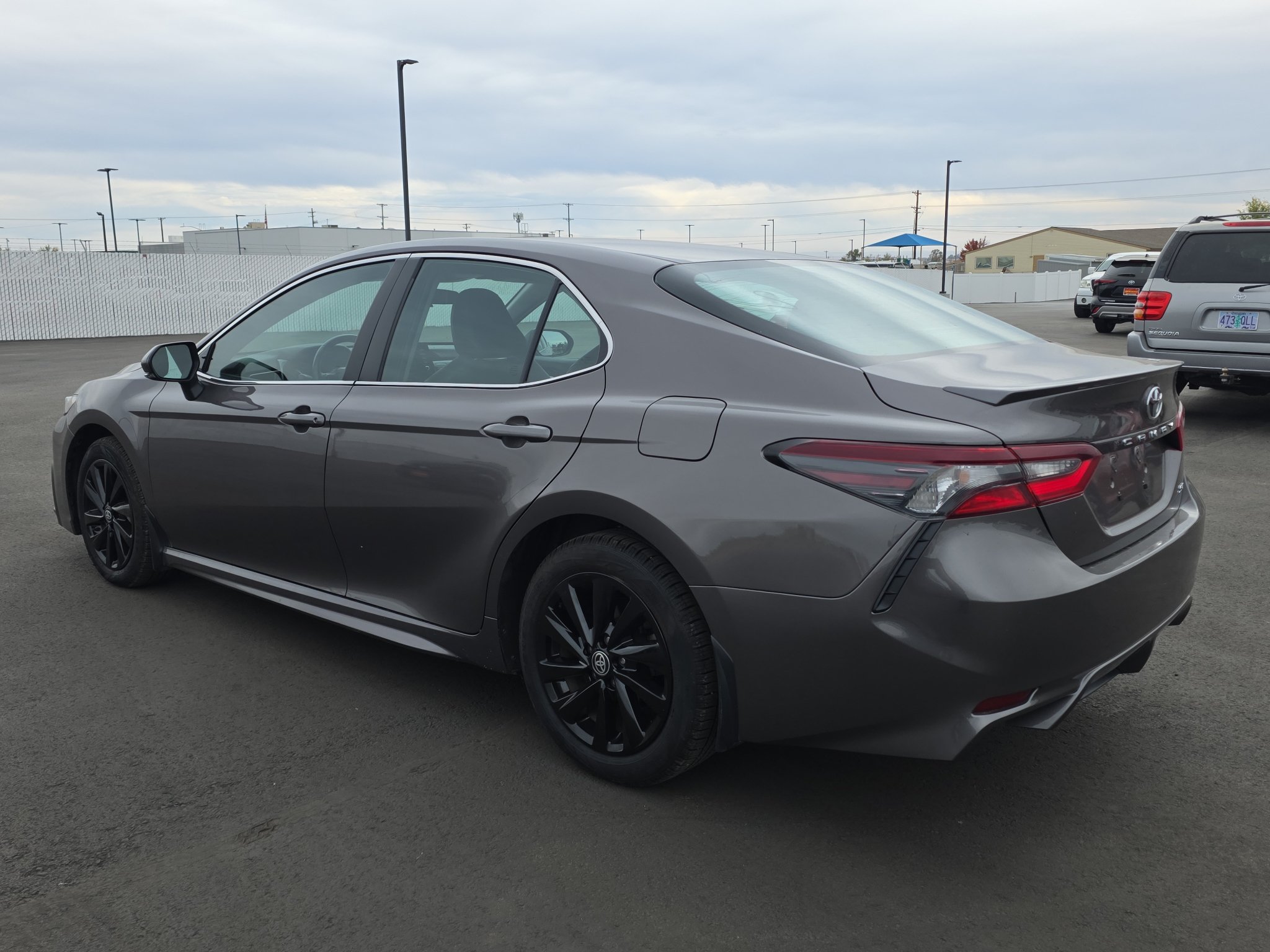 Used 2024 Toyota Camry SE FWD image 6