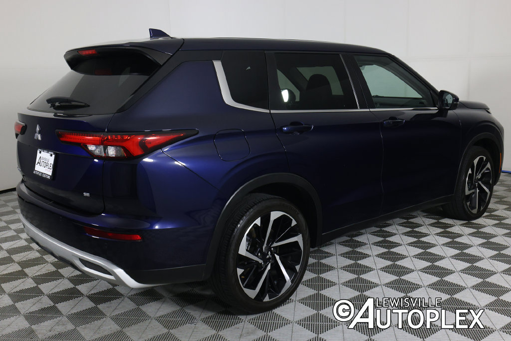 Used 2023 Mitsubishi Outlander SE FWD image 5