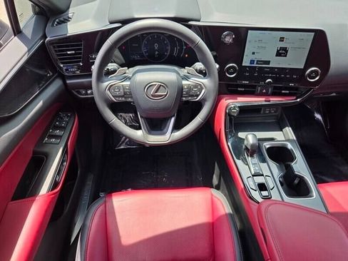 Used 2024 Lexus NX 250 FWD image 12