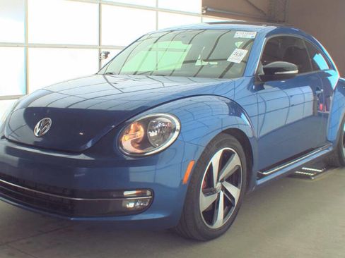 Used 2012 Volkswagen Beetle 2.0T image 1