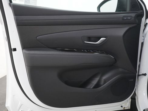 Used 2025 Hyundai Tucson Limited image 20