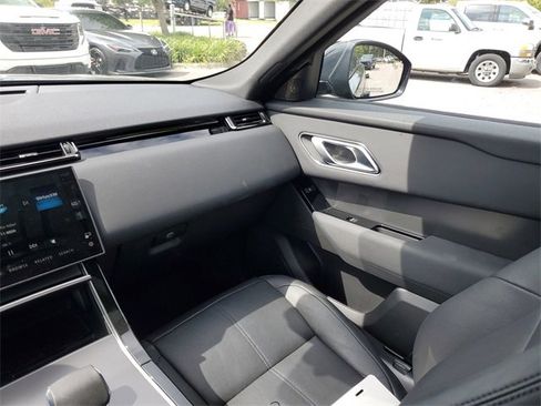 Used 2025 Land Rover Range Rover Velar Dynamic SE image 11