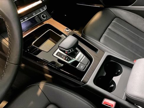 Used 2023 Audi Q5 2.0T Premium Plus w/ Premium Plus Package image 16