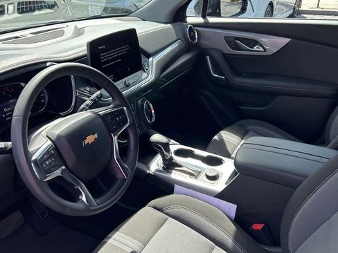 Used 2025 Chevrolet Blazer LT image 19