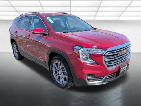 Used 2022 GMC Terrain SLT w/ Infotainment Package II image 1