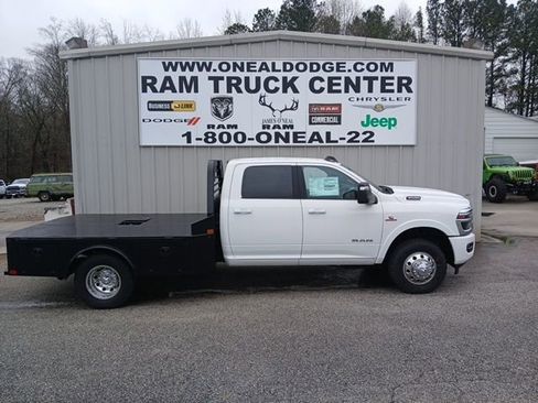 New 2026 RAM 3500 Big Horn w/ Laramie Trim Package image 2
