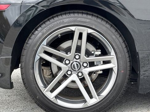 Used 2024 Nissan Z Sport w/ Floor Mat Package image 23