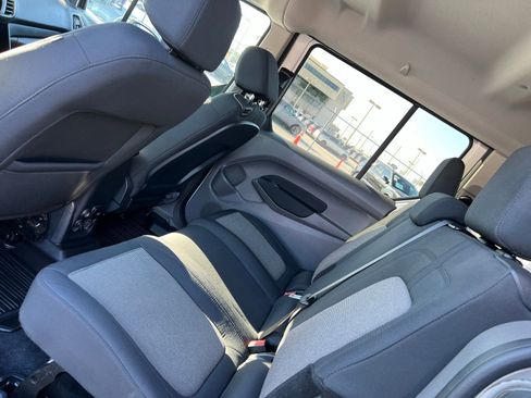 Used 2020 Ford Transit Connect XL image 34